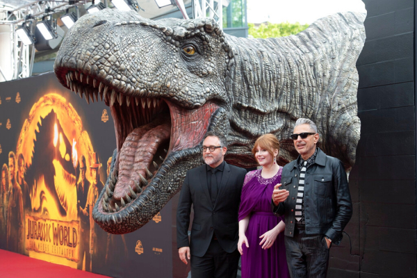 5B1313a6ca53fd496f95ab28491bdd08ec5D_Film_premiere_JURASSIC_WORLD_.jpg