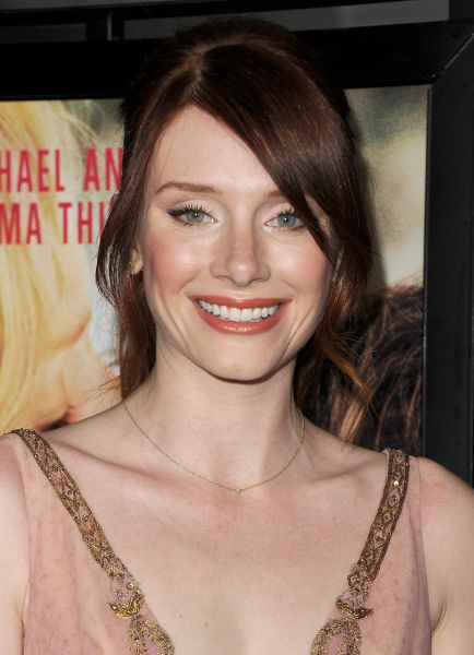 911874601_Bryce_Dallas_Howard_Ceremony_LA_Premiere_009_122_880lo.jpg