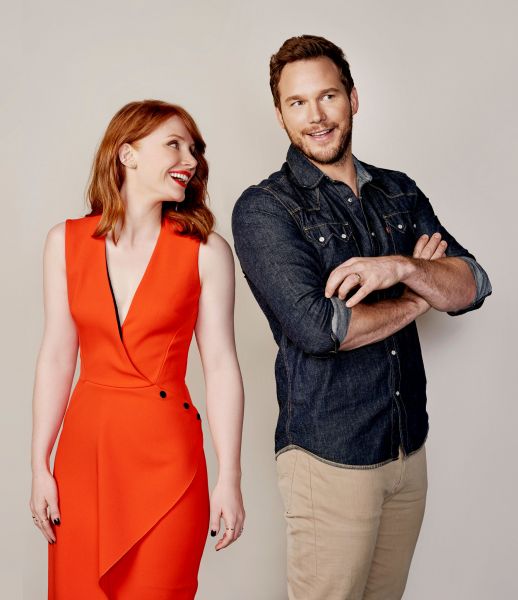 Bryce-Dallas-Howard-Steve-Schofield-Photoshoot-MovieFon-for-Jurassic-World-07.jpg