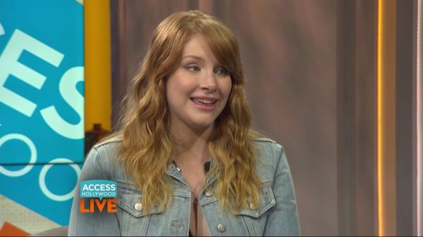 Bryce_Dallas_Howard_Premieres_Trailer_For__Pete_s_Dragon____Access_Hollywood_flv_20160614_192855_049.jpg