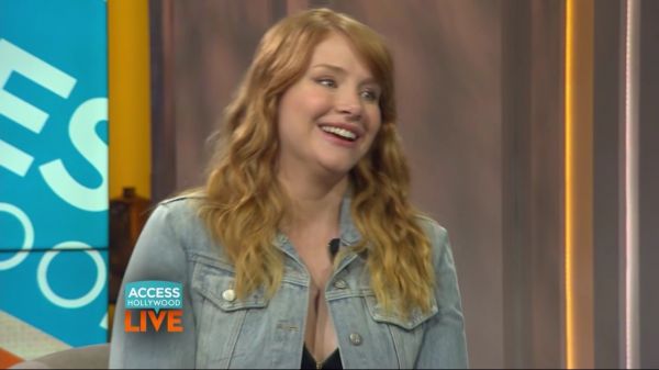 Bryce_Dallas_Howard_Premieres_Trailer_For__Pete_s_Dragon____Access_Hollywood_flv_20160614_193024_136.jpg