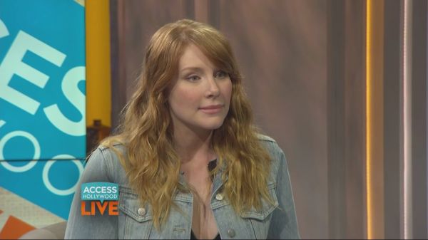 Bryce_Dallas_Howard_Talks_Family2C_TV_Obsessions____Jurassic_World__Memories___Access_Hollywood_28129_flv_20160614_192052_618.jpg