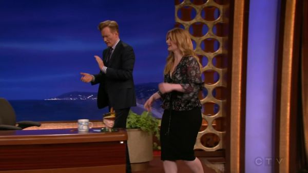 Conan_2016_10_24_Bryce_Dallas_Howard_720p_HDTV_x264-CROOKS5Beztv5D_mkv_20161026_031638_544.jpg