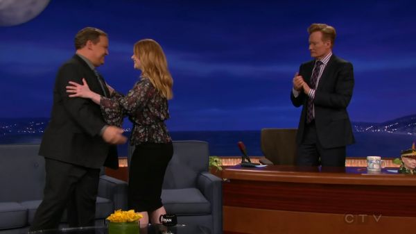 Conan_2016_10_24_Bryce_Dallas_Howard_720p_HDTV_x264-CROOKS5Beztv5D_mkv_20161026_031642_553.jpg