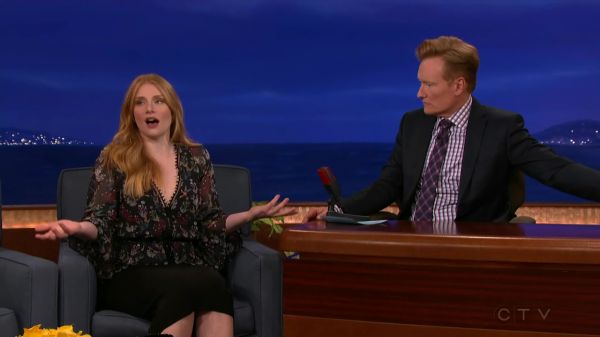 Conan_2016_10_24_Bryce_Dallas_Howard_720p_HDTV_x264-CROOKS5Beztv5D_mkv_20161026_031900_686.jpg