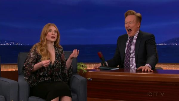 Conan_2016_10_24_Bryce_Dallas_Howard_720p_HDTV_x264-CROOKS5Beztv5D_mkv_20161026_032013_757.jpg