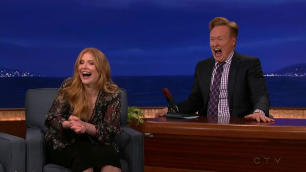 Conan_2016_10_24_Bryce_Dallas_Howard_720p_HDTV_x264-CROOKS5Beztv5D_mkv_20161026_032019_781.jpg