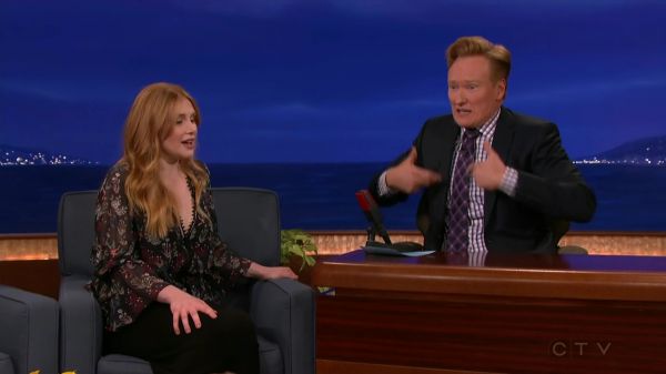 Conan_2016_10_24_Bryce_Dallas_Howard_720p_HDTV_x264-CROOKS5Beztv5D_mkv_20161026_032027_779.jpg