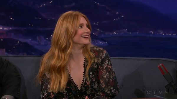 Conan_2016_10_24_Bryce_Dallas_Howard_720p_HDTV_x264-CROOKS5Beztv5D_mkv_20161026_032119_833.jpg