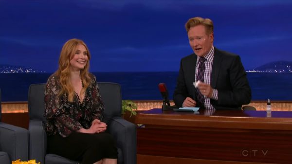 Conan_2016_10_24_Bryce_Dallas_Howard_720p_HDTV_x264-CROOKS5Beztv5D_mkv_20161026_032214_883.jpg