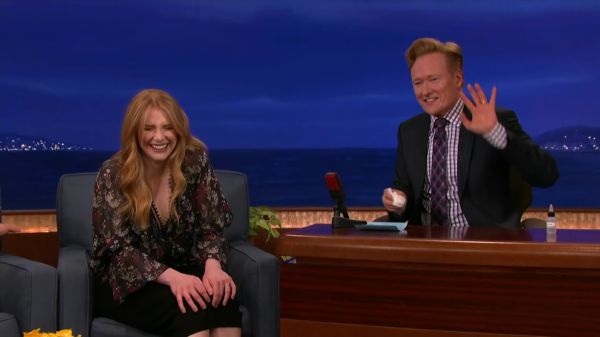 Conan_2016_10_24_Bryce_Dallas_Howard_720p_HDTV_x264-CROOKS5Beztv5D_mkv_20161026_032232_896.jpg