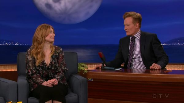 Conan_2016_10_24_Bryce_Dallas_Howard_720p_HDTV_x264-CROOKS5Beztv5D_mkv_20161026_032704_165.jpg