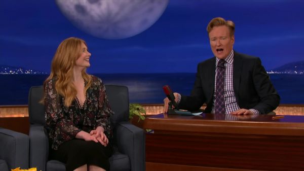 Conan_2016_10_24_Bryce_Dallas_Howard_720p_HDTV_x264-CROOKS5Beztv5D_mkv_20161026_032720_186.jpg