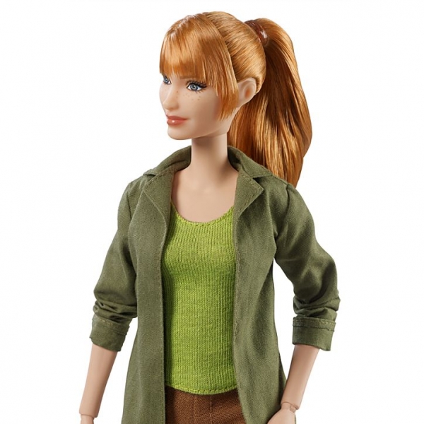 Jurassic-Wold-Claire-Barbie-doll3.jpg