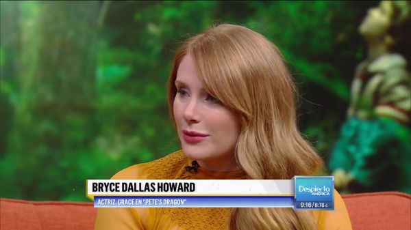 Magico_y_encantador_El_dragon_que_conquisto_a_Bryce_Dallas_Howard_-_Univision_281029_mp4_20160728_025220_768.jpg