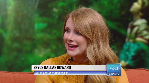 Magico_y_encantador_El_dragon_que_conquisto_a_Bryce_Dallas_Howard_-_Univision_281029_mp4_20160728_025221_769.jpg