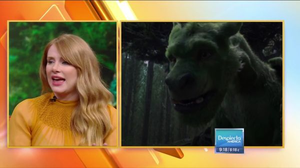 Magico_y_encantador_El_dragon_que_conquisto_a_Bryce_Dallas_Howard_-_Univision_281029_mp4_20160728_025428_966.jpg