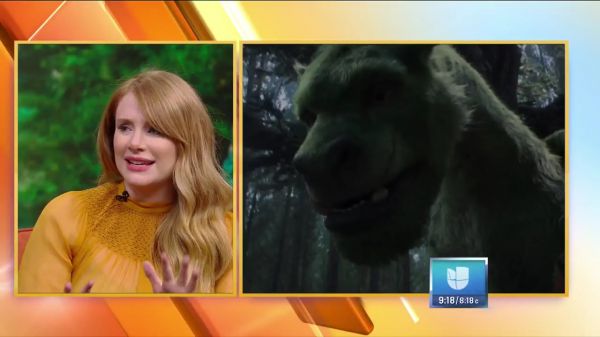 Magico_y_encantador_El_dragon_que_conquisto_a_Bryce_Dallas_Howard_-_Univision_281029_mp4_20160728_025433_971.jpg