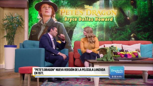 Magico_y_encantador_El_dragon_que_conquisto_a_Bryce_Dallas_Howard_-_Univision_281029_mp4_20160728_025459_734.jpg