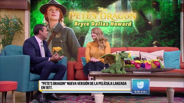 Magico_y_encantador_El_dragon_que_conquisto_a_Bryce_Dallas_Howard_-_Univision_281029_mp4_20160728_025538_583.jpg