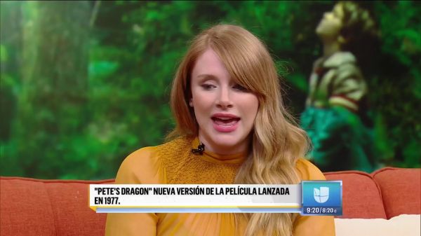 Magico_y_encantador_El_dragon_que_conquisto_a_Bryce_Dallas_Howard_-_Univision_281029_mp4_20160728_025609_734.jpg