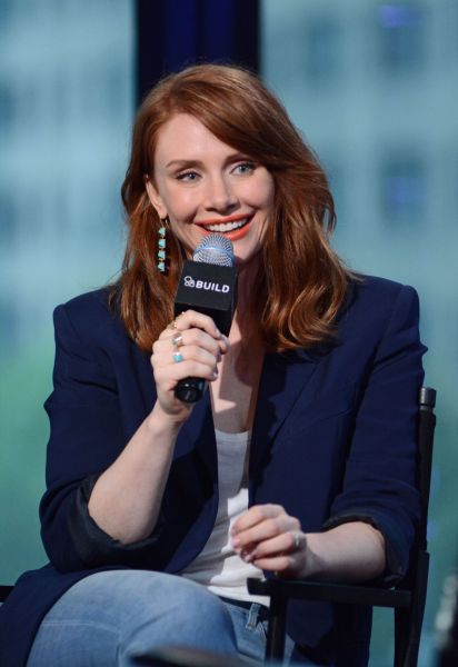 bryce-dallas-howard-aol-build-speaker-series-bryce-dallas-howard-discusses-her-new-film-jurassic-world-in-6-1-2015-_11.jpg