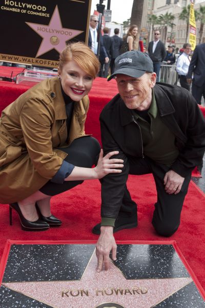 bryce-dallas-howard-ron-howard-honored-with-hollywood-walk-of-fame-star-hollywood-boulevard-in-hollywood-121015-2.jpg