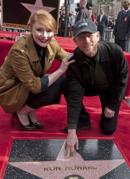 bryce-dallas-howard-ron-howard-honored-with-hollywood-walk-of-fame-star-hollywood-boulevard-in-hollywood-121015-3.jpg