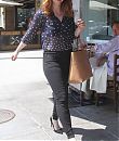 Bryce-Dallas-Howard-in-Black-Jeans-for-Shopping-in-Beverly-Hills-83.jpg