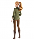 Jurassic-Wold-Claire-Barbie-doll2.jpg