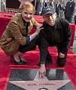 bryce-dallas-howard-ron-howard-honored-with-hollywood-walk-of-fame-star-hollywood-boulevard-in-hollywood-121015-6.jpg